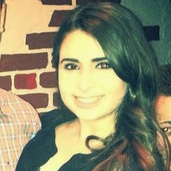 Meet your Posher, Francesca - Picture 1 of 1